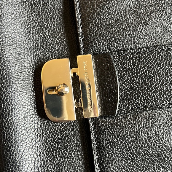 Kate Spade Milna Lovett
Street Crossbody Black
Leather Bag - Picture 13 of 15